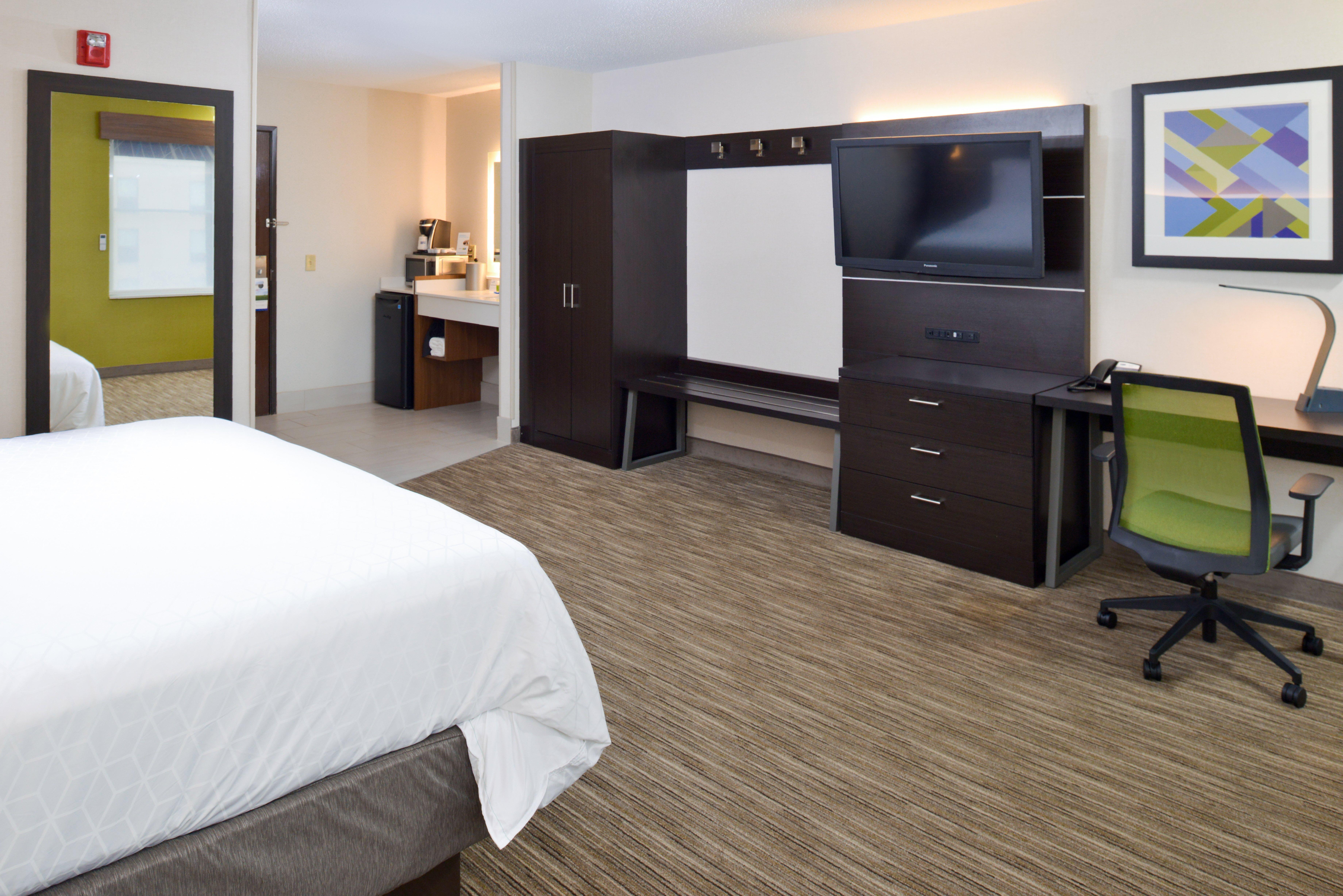 Holiday Inn Express Wixom By Ihg Exterior foto
