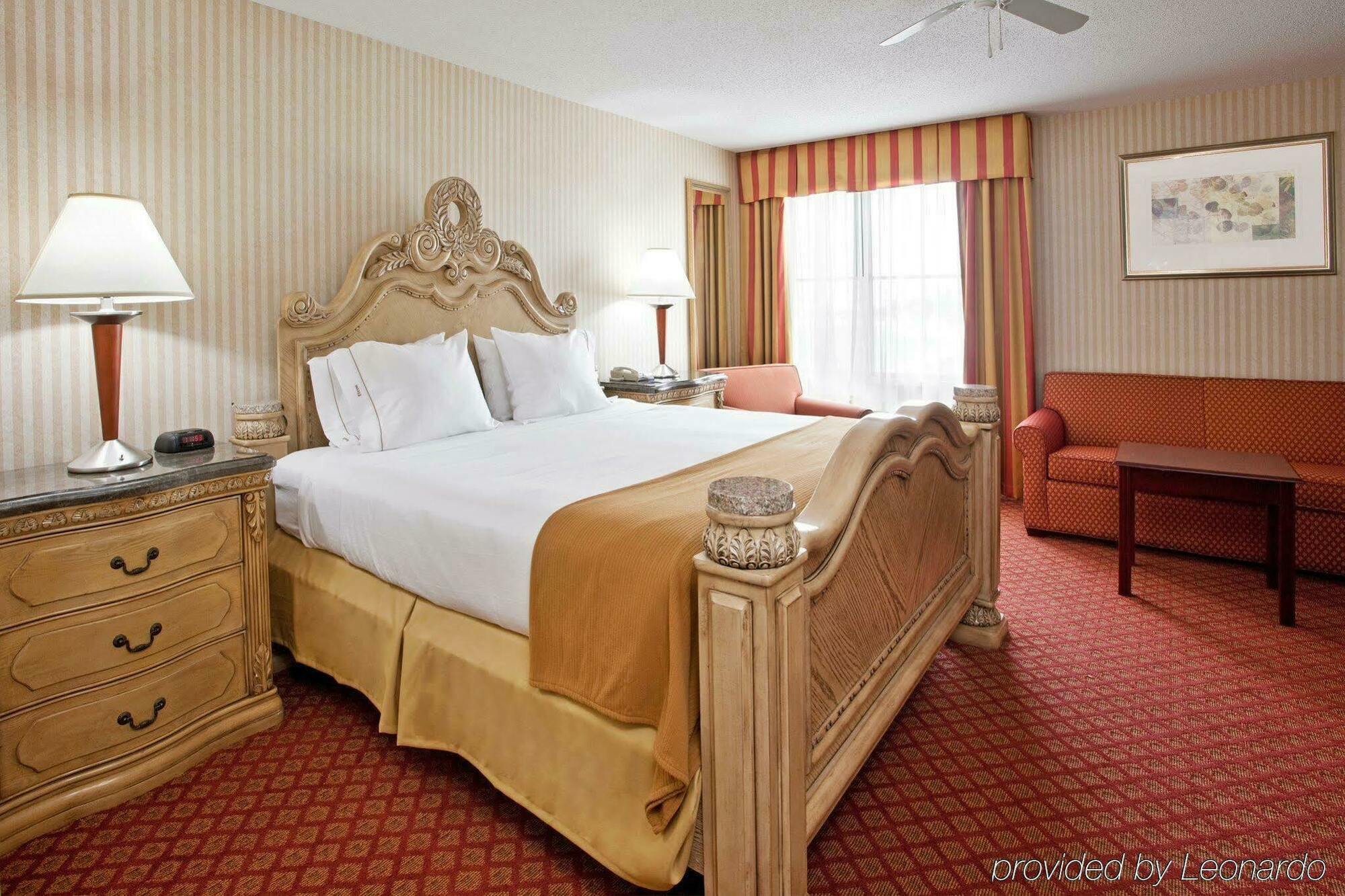 Holiday Inn Express Wixom By Ihg Exterior foto